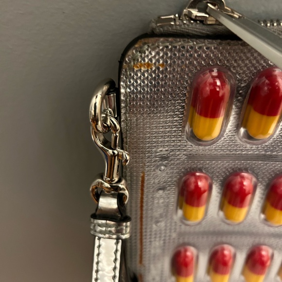 Moschino Pill Blister Pack Clutch - Picture 5 of 12